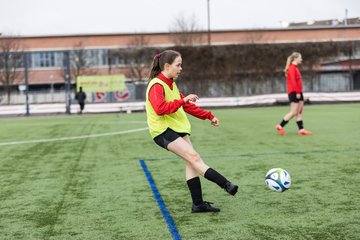 Bild 33 - wBJ FC St. Pauli - Walddoerfer SV : Ergebnis: 3:4